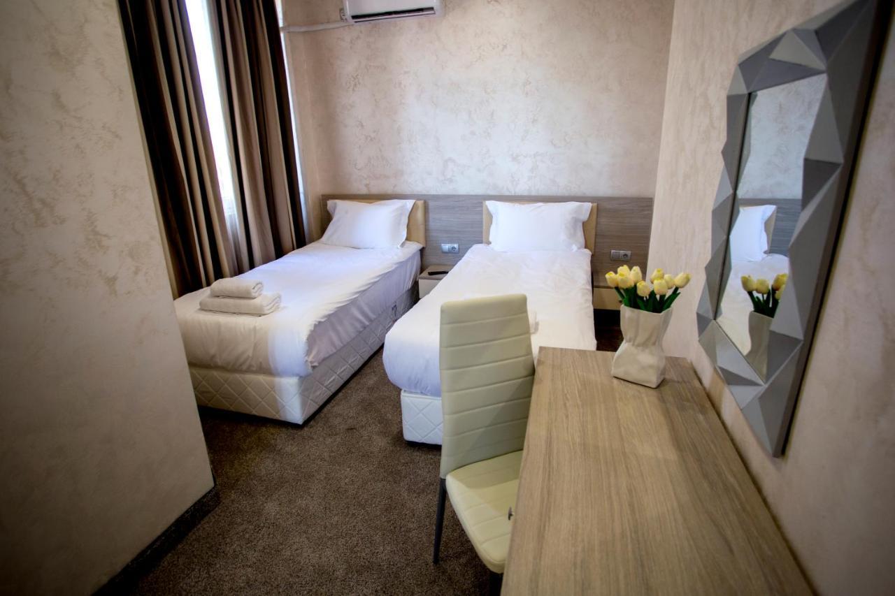 Hotel City Sandanski Exterior photo